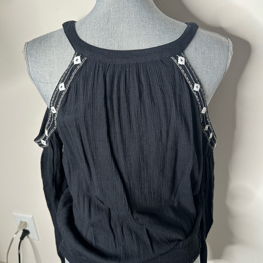Hollister top - Picture 2 of 3
